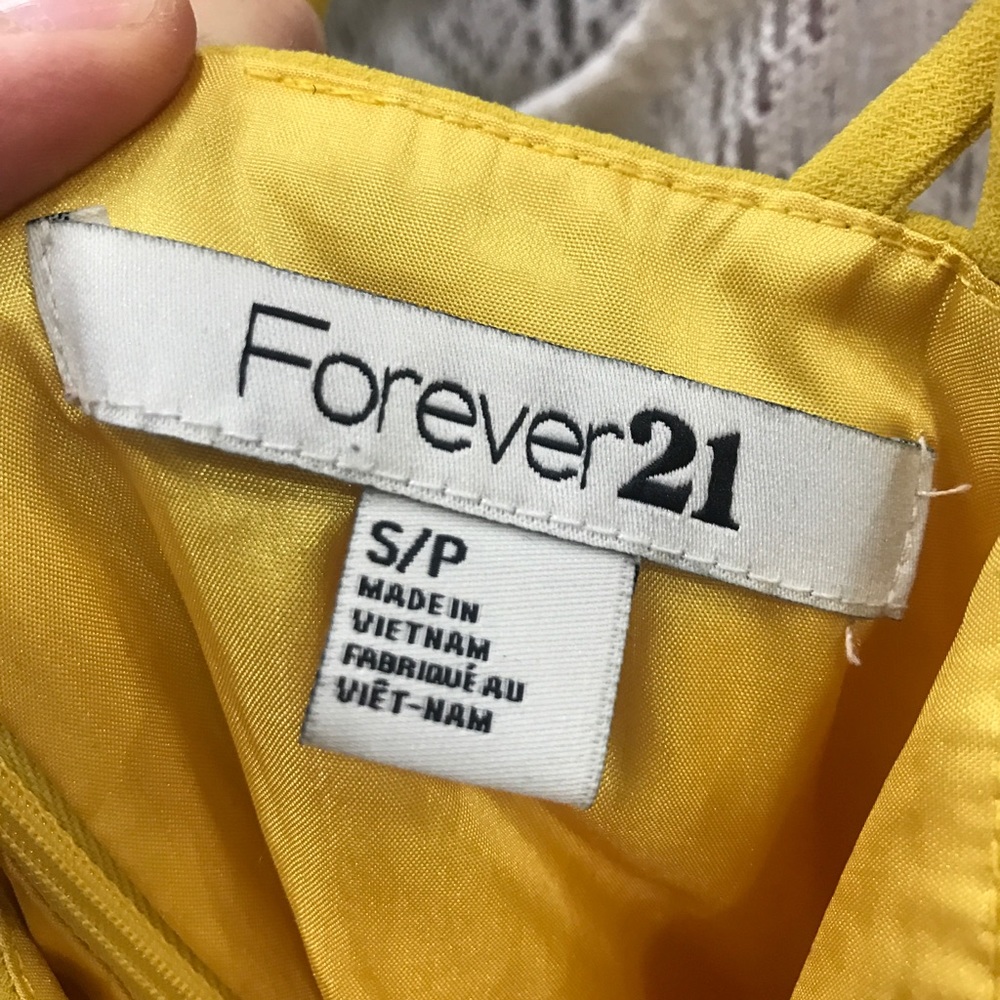 Perfect Yellow Sundress - Picture 2 of 2